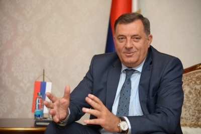 US imposes fresh sanctions on Bosnian Serb leader Milorad Dodik