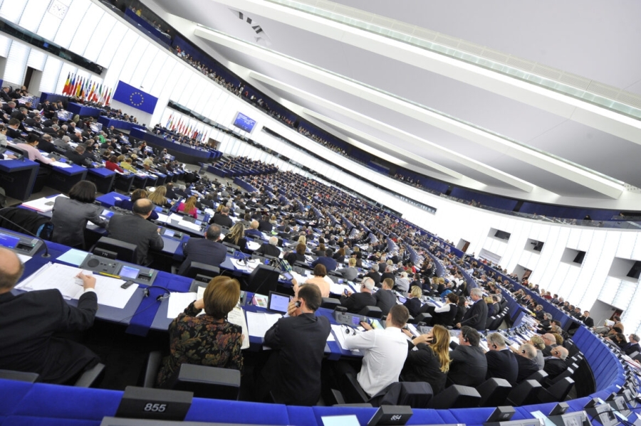 MEPs voice concerns about allegations of “democratic backsliding” in Greece, Spain, and Malta