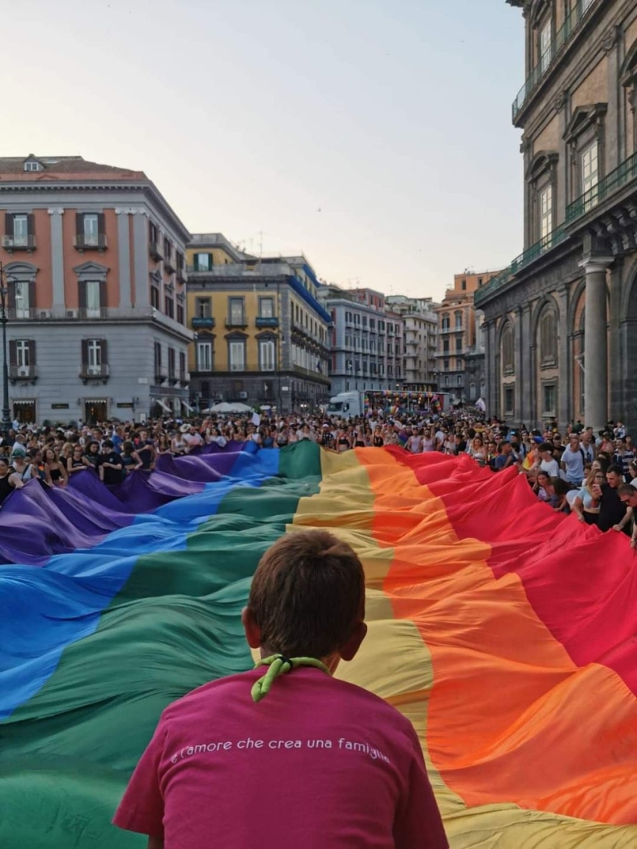 Italy’s government tightens up discriminating rules on same-sex families