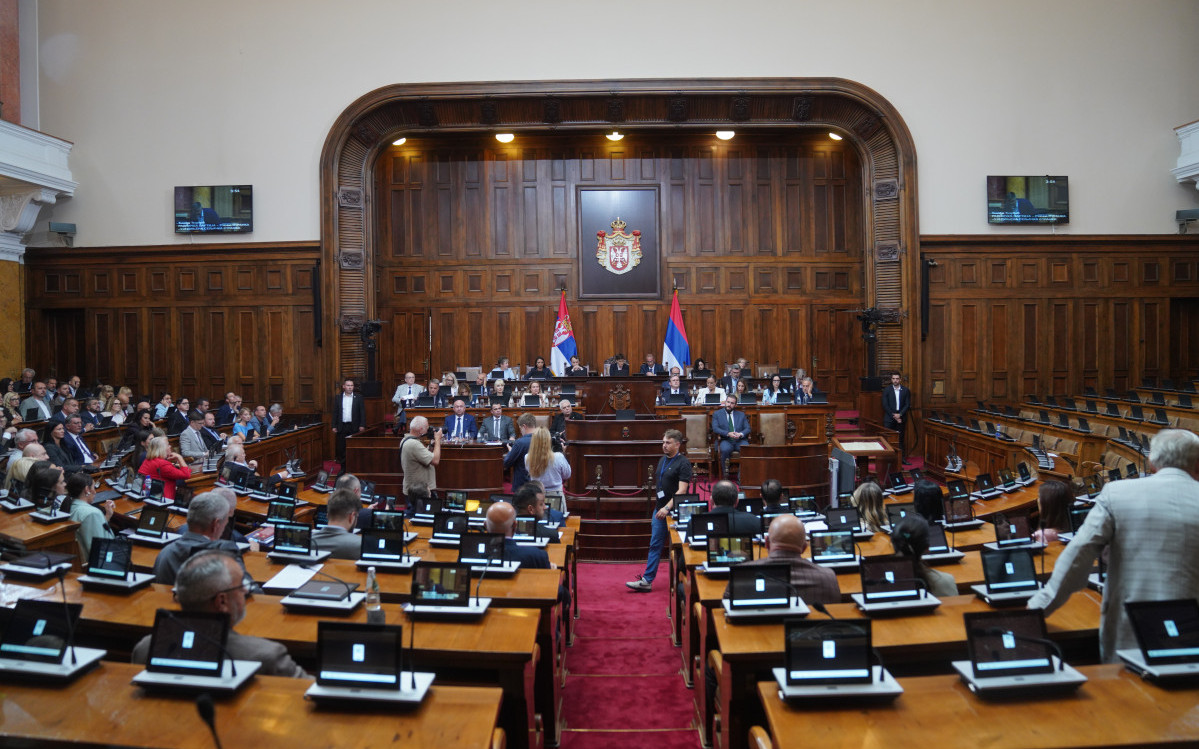 Vanredne sednice Skupštine Srbije: Poslanici danas nastavljaju raspravu po amandmanima