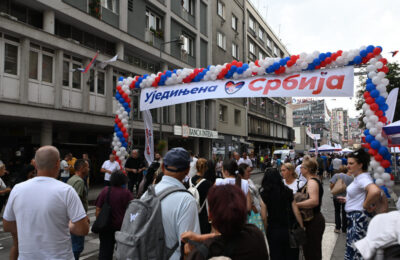 Na skupu SNS-a oko 15.000 građana