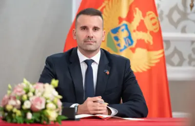 Advokatica objasnila slučaj Milojka Spajića: Evo zašto je završio u vojnoj evidenciji Srbije i zašto to ne znači ono što tvrdi Milan Knežević
