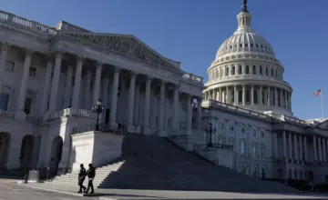 Američki kongresmeni podneli rezoluciju kojom kritikuju vlast u Srbiji i pozivaju na sankcije