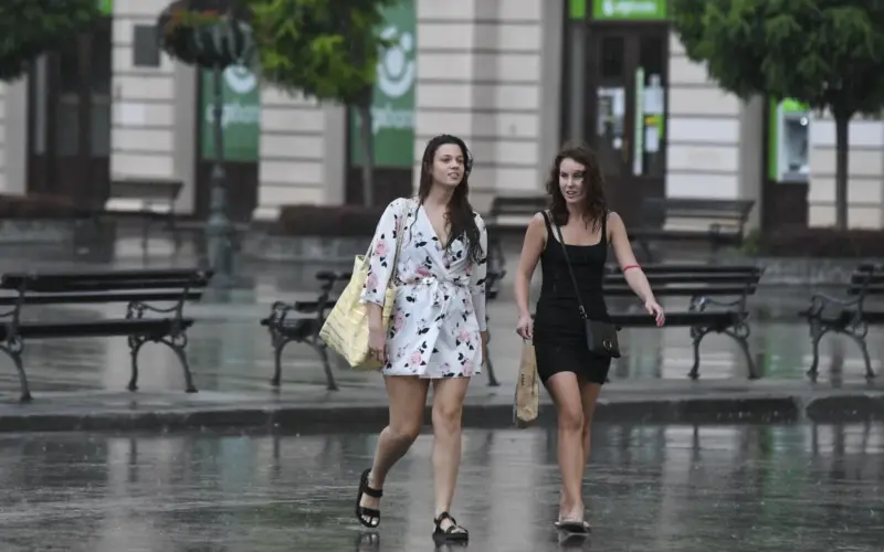 Danas malo opuštenije, u ovim krajevima se očekuju pljuskovi, ali upozorenje RHMZ i dalje stoji – sprema se novi nalet vrućine