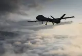 Dron pun eksploziva udario u avion na aerodromu u Nemačkoj: Katastrofa izbegnuta pukom srećom
