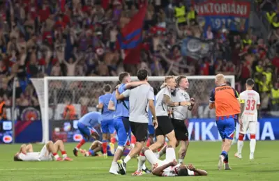 FOTO “Mi smo jedna banda sa ovim strancima, ovakvu nemoć nisam video u fudbalu”: Čuveni igrač Zvezde isprozivao igrače i Rijeru kog će ovo posebno zaboleti, ovaj šamar će boleti decenijama