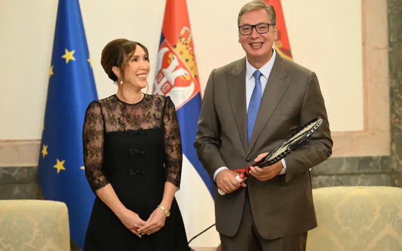 FOTO Nađite nekog da vas gleda kao Jelena Janković Vućića… Ili možda ne