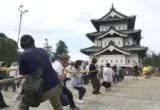 FOTO, VIDEO Kako pomeriti zamak od 360 tona? Japanci okupili 1.800 ljudi, prizor je neverovatan