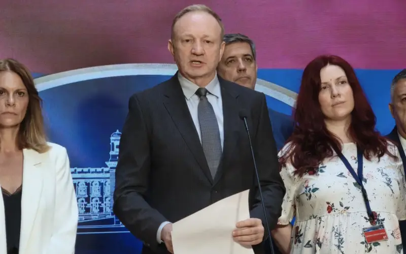 Institucijalno sprovode torturu nad neistomišljenicima, čuvaju kriminalce i uništavaju svakoga ko se drzne da kaže svoje mišljenje
