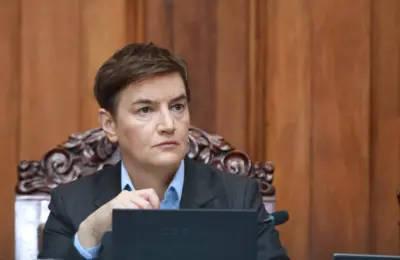 “Koji su rezultati rada za koji primaš platu?”: Ana Brnabić reagovala na vest da su užički naprednjaci glasali protiv dočeka Vučića, studenti je poklopili