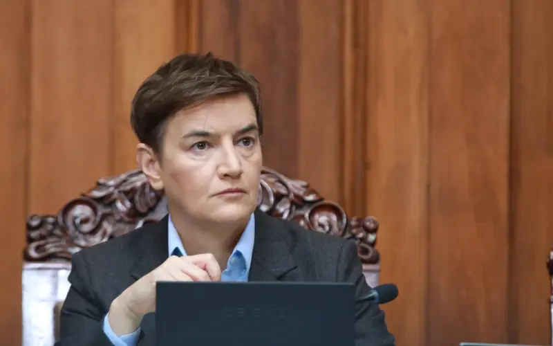 “Koji su rezultati rada za koji primaš platu?”: Ana Brnabić reagovala na vest da su užički naprednjaci glasali protiv dočeka Vučića, studenti je poklopili