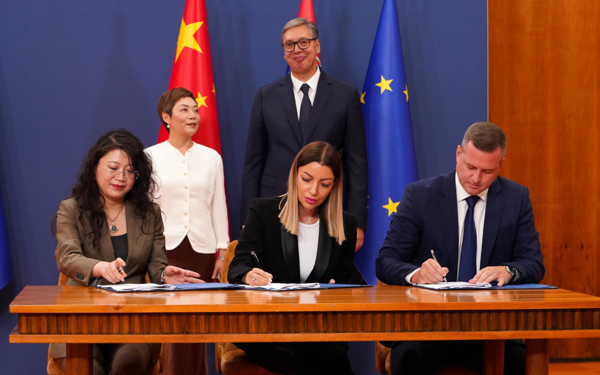 Vučić: Kineski Reliance ulaže 100 miliona evra u Inđiju, prekretnica u daljem razvoju