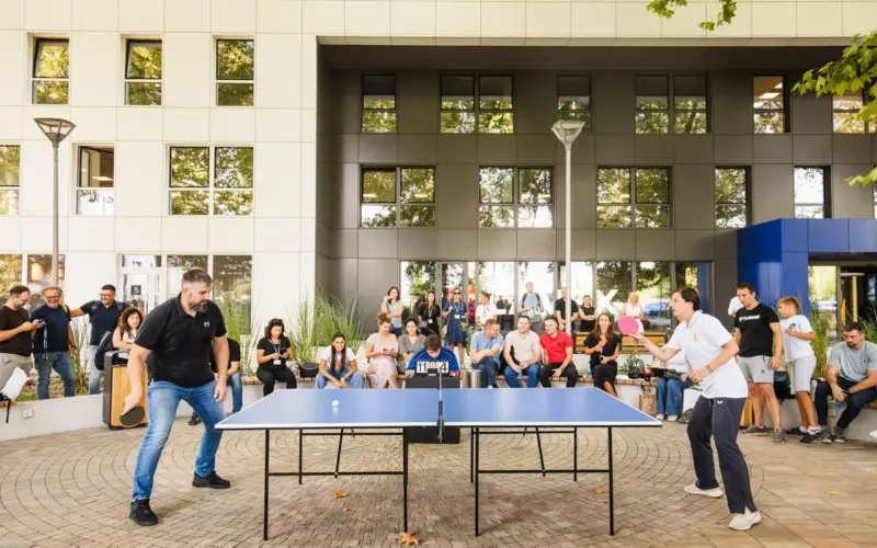 Kvalitet radnog dana je u balansu: Prvi Zmaj Open turnir u stonom tenisu obeležio avgust u AFI City Zmaju