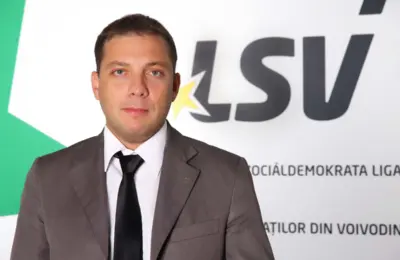 Marton: Gospodine Pastor, ako niste politička prostitutka, šta ste?