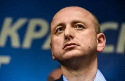 Milan Knežević tražio smenu šefa diplomatije, niko iz vlasti ga nije podržao: „Od lajka do lajka, kukala mi majka“