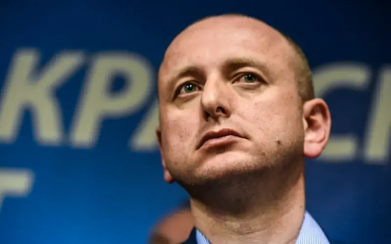 Milan Knežević tražio smenu šefa diplomatije, niko iz vlasti ga nije podržao: „Od lajka do lajka, kukala mi majka“