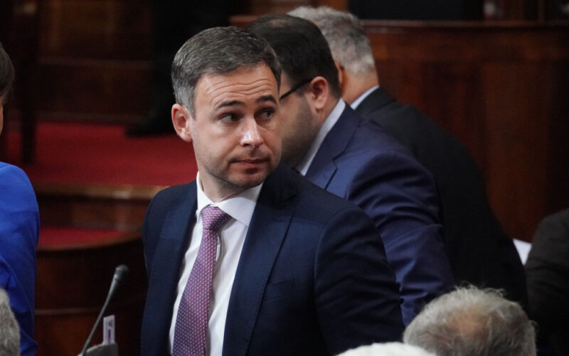 Moguća pregrupisavanja opozicije pred vanredne parlamentarne izbore