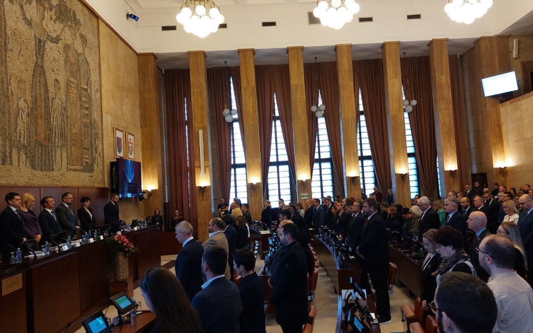 Formirana poslanička grupa 