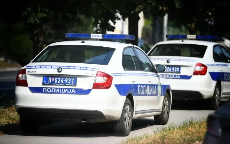 Preminuo radnik koji je pao na betonski pločnik u Novom Sadu