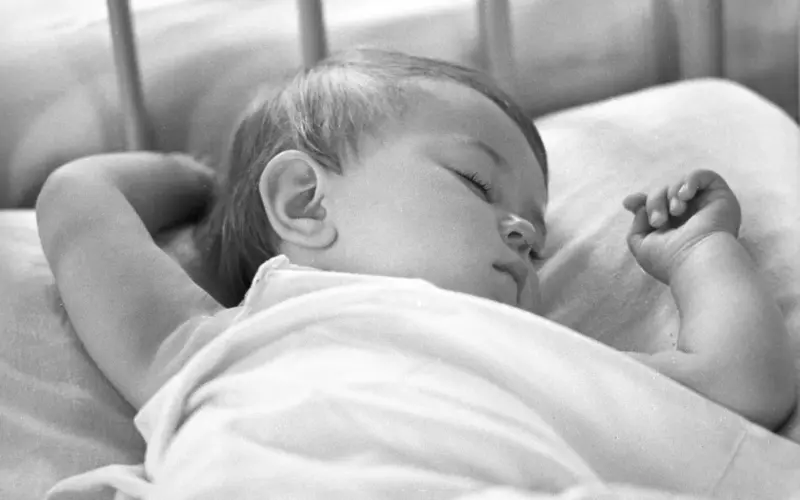 Ove bebe su odrastale uz veoma malo šećera: Decenijama kasnije, naučnici su otkrili zapanjujuću razliku