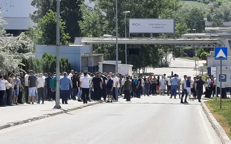 Radnici “Elida” koji su štrajkovali zbog šest neisplaćenih plata dobili otkaz