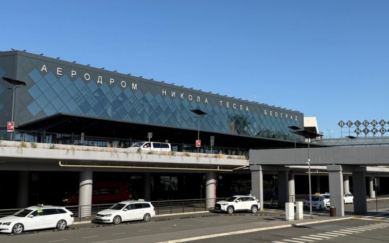 Rekordni jul na Aerodromu Nikola Tesla: Oboreni mesečni i dnevni rekord