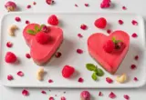 Tart sa malinom u obliku srca: Letnji kolač koji će oduševiti decu
