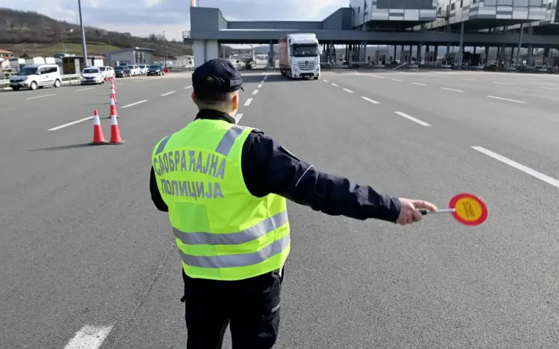 Uhapšen državljanin Severne Makedonije: Saobraćajcu ponudio mito
