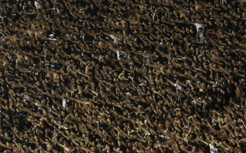 VIDEO Reakcija navijača Partizana u Humskoj kad je Zvezda primila gol od Viktorije Plzenj
