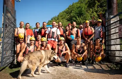 VIDEO Vaterpolo šampioni Srbije raftingom otvorili sezonu