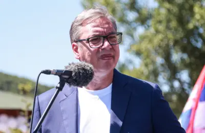 Vučić: Vatrogasci koji su gasili požar u Deliblatskoj peščari dobiće odlikovanje od države