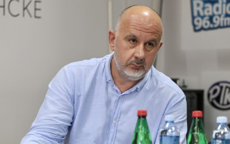 U REM-u nema dogovora, deo članova „kupuju vreme“