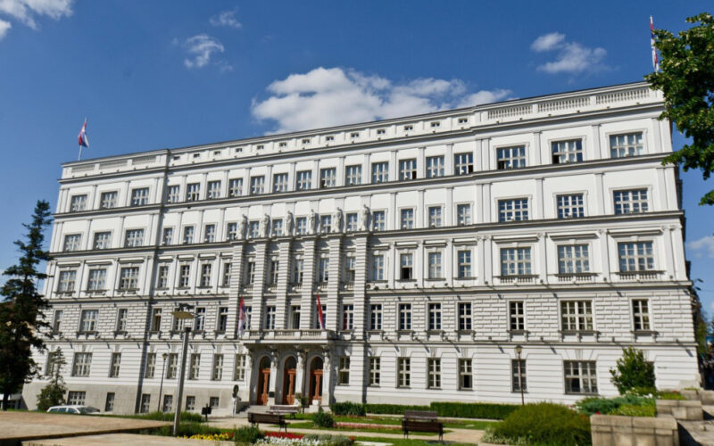 Produžen rok za šest programa državne podrške privrednicima