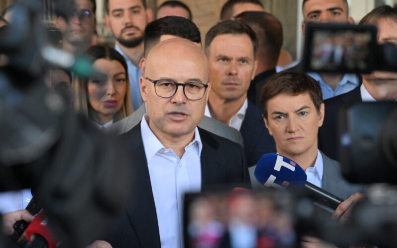 Verujemo u slobodnu i suverenu Srbiju, zato je Vučić kandidat za premijera