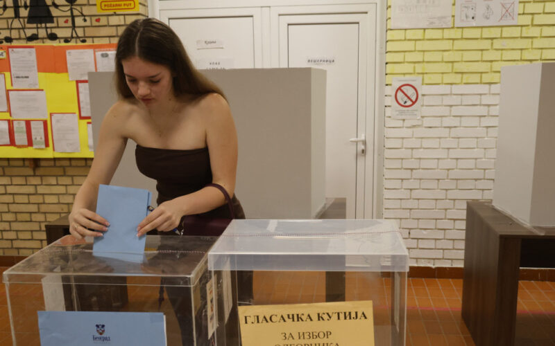 RIK do sada proglasio 10 izbornih lista, rok za predaju 4. oktobar u ponoć