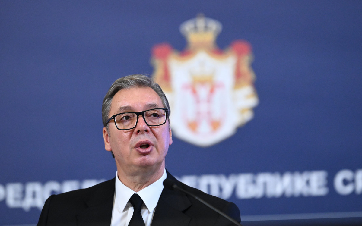 Aleksandar Vučić podneo ostavku, pomilovao 49 osoba i poručio: „Pred Srbijom je novo poglavlje“
