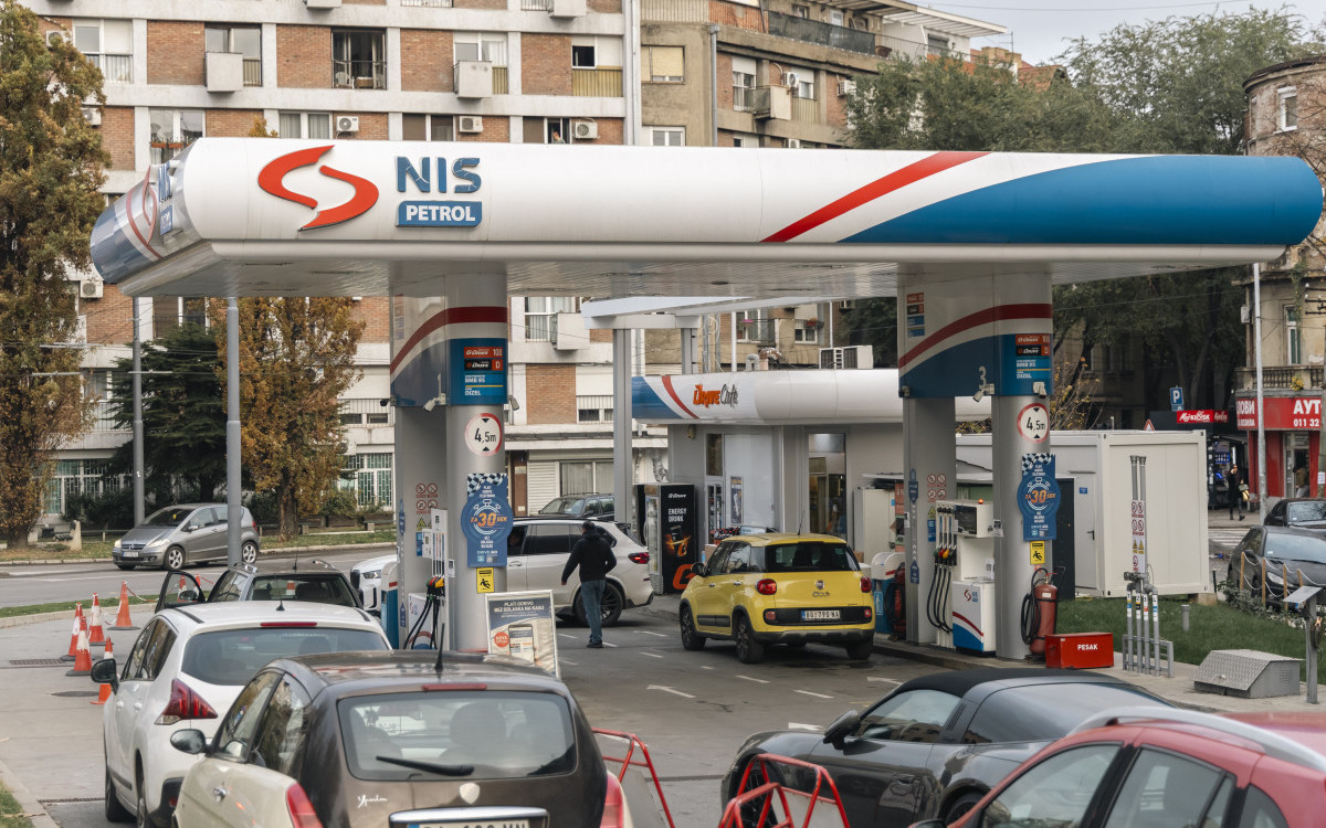 NIS „na čekanju“, zima pred vratima: Gde je zapelo u pregovorima Mađara i Rusa