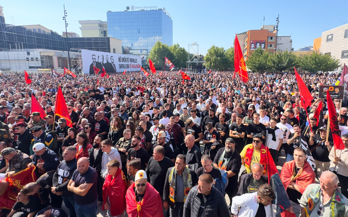 Skupština u Prištini usvojila deklaraciju o presudi bivšim vođama OVK