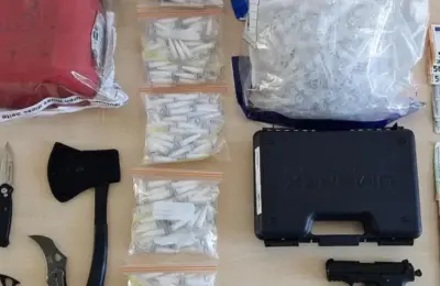 Automobil završio na krovu: Nemačka policija unutra pronašla kokain i novac