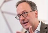 Bolesni srbomrsci kao posmatrači izbora: Austrijanac koji je ,,sudio“ Orbanu sada bi da odlučuje o Srbiji