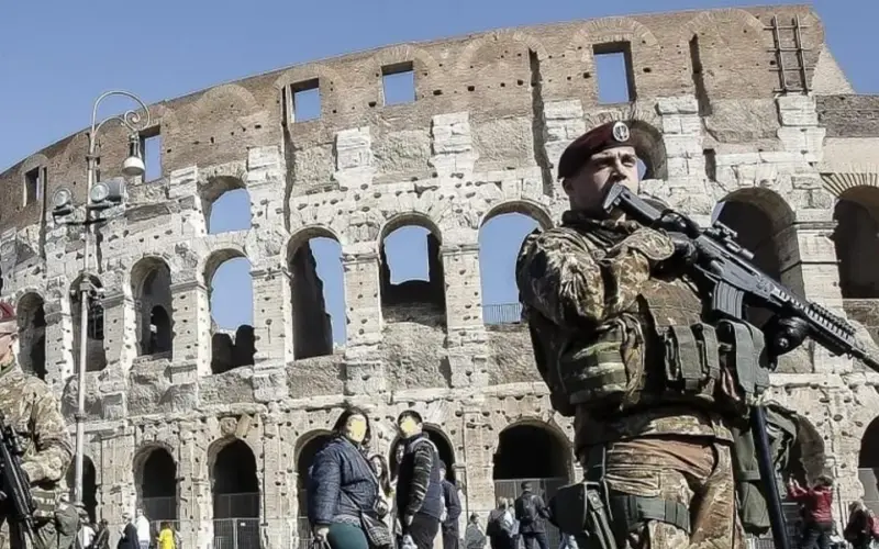 Italija: Šta se događa kod Koloseuma? Policija i vojska izlaze na ulice