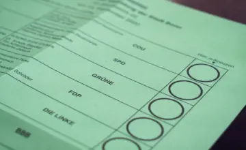 Izborni paradoks u Nemačkoj: 14 odsto glasova završilo „u kanti“