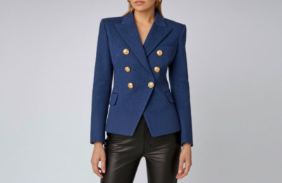 Kako je Balmain sako sa zlatnim dugmićima postao modna uniforma