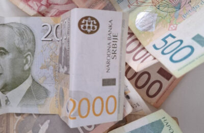 Penzionerima stiže od 20.000 do 35.000 dinara