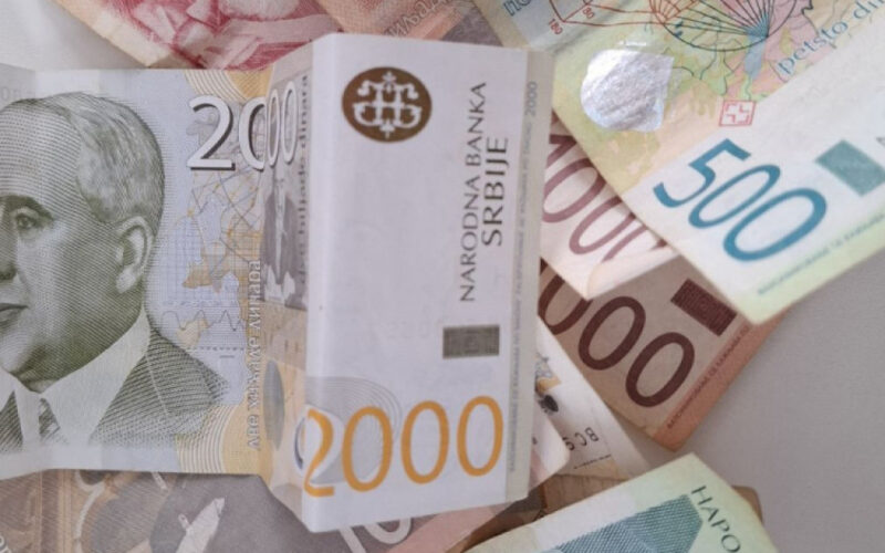 Penzionerima stiže od 20.000 do 35.000 dinara