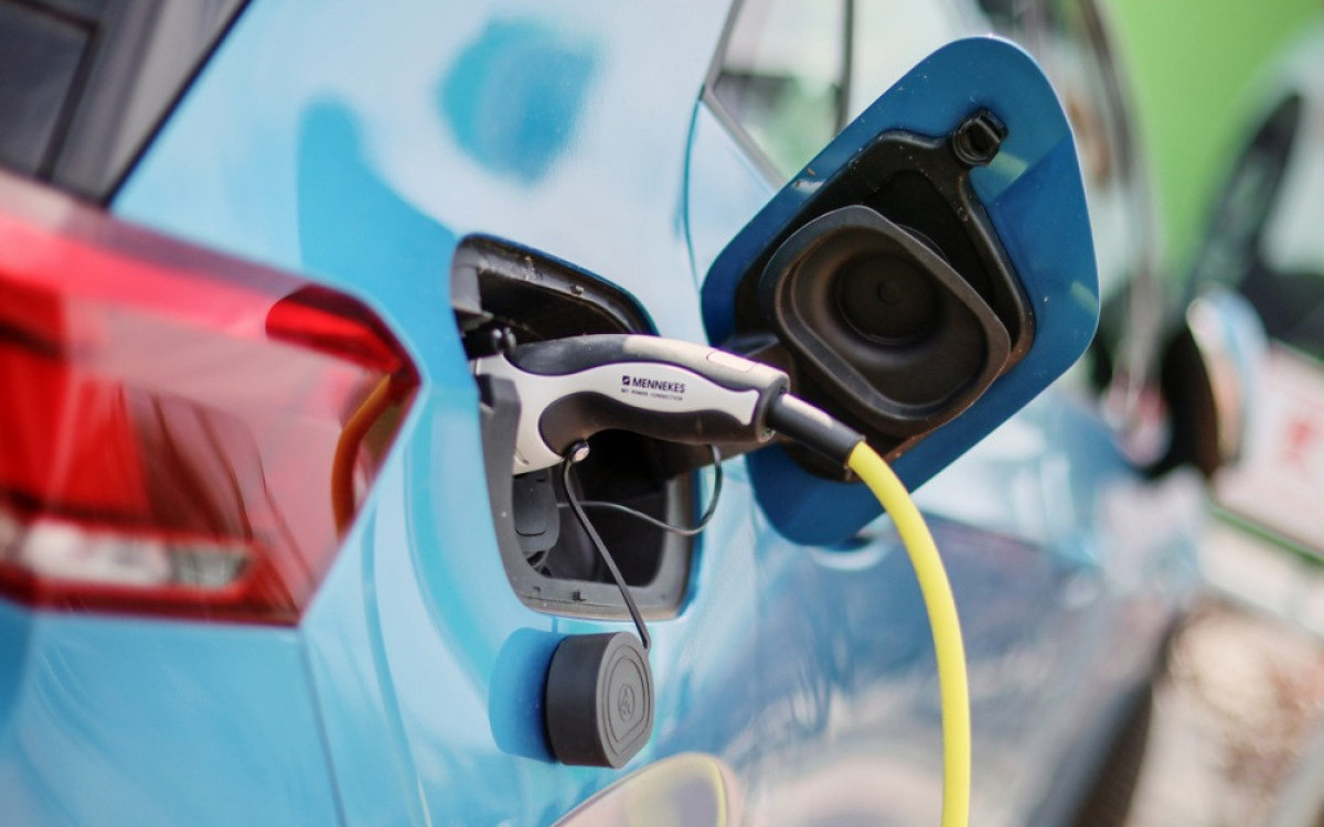 Država daje i do 5.000 za kupovinu električnog vozila: Produžen rok za subvencije