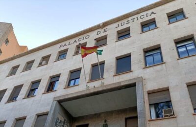 Majka osuđena na 47 godina: Ćerke seksualno iskorišćavala za novac
