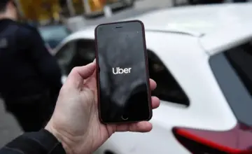 Milionska prevara u Frankfurtu: Optužena mreža povezana sa vožnjama Ubera i Bolta