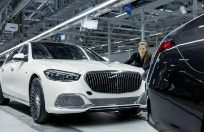 Nedostaju delovi: Stala proizvodnja Mercedesove S-klase i Maybach-a