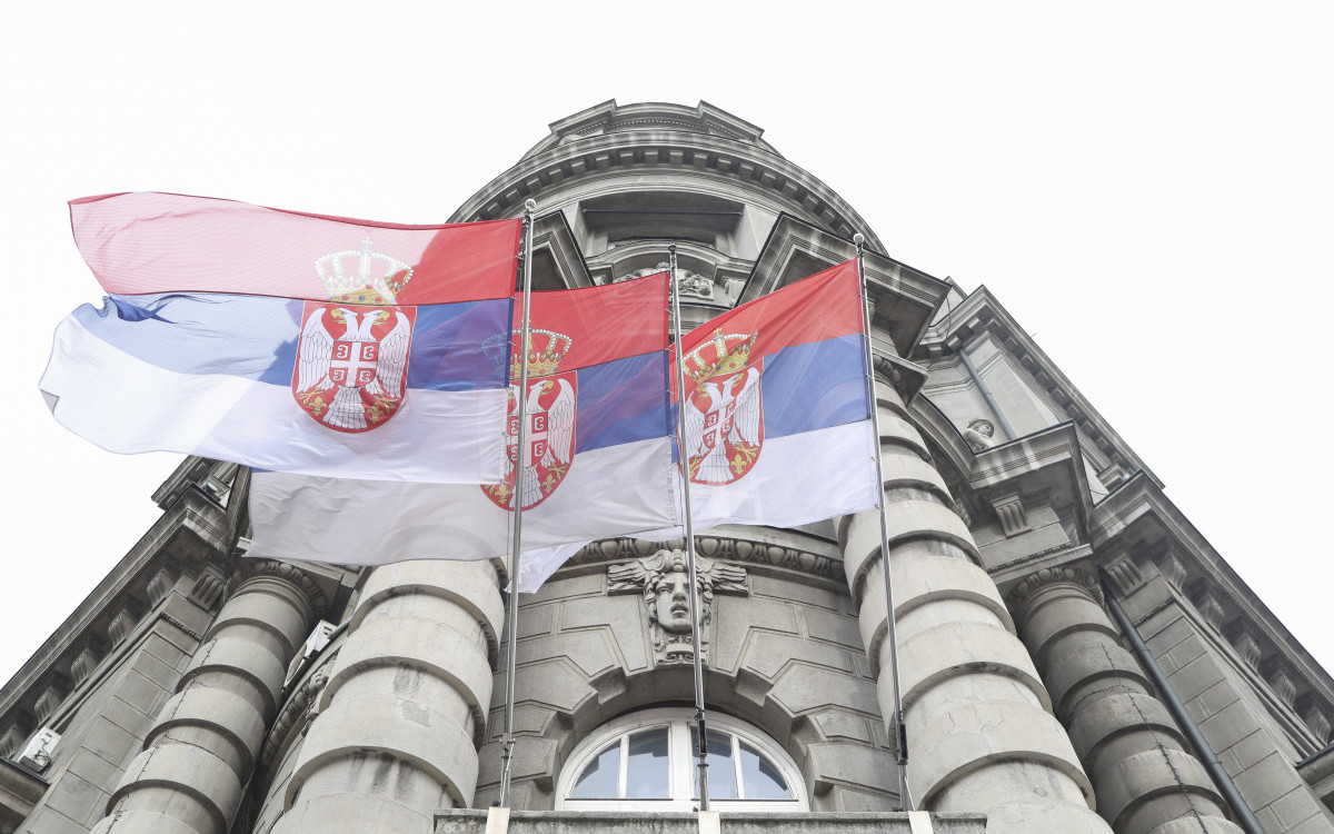 Usvojene uredbe o iznosu boravišne takse i pomoći za kupovinu kuća na selu po osnovu rođenja deteta